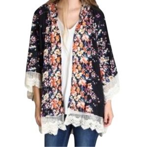 UMGEE | Black Floral & Cream Lace Trim Kimono Cardigan size Medium Lightweight